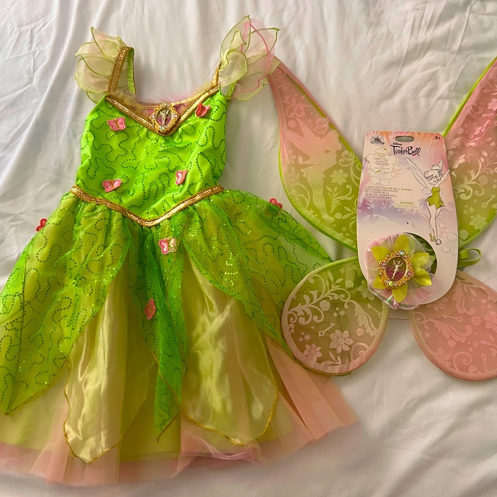 Disney Tinkerbell costume and light up wings. Size 7/8